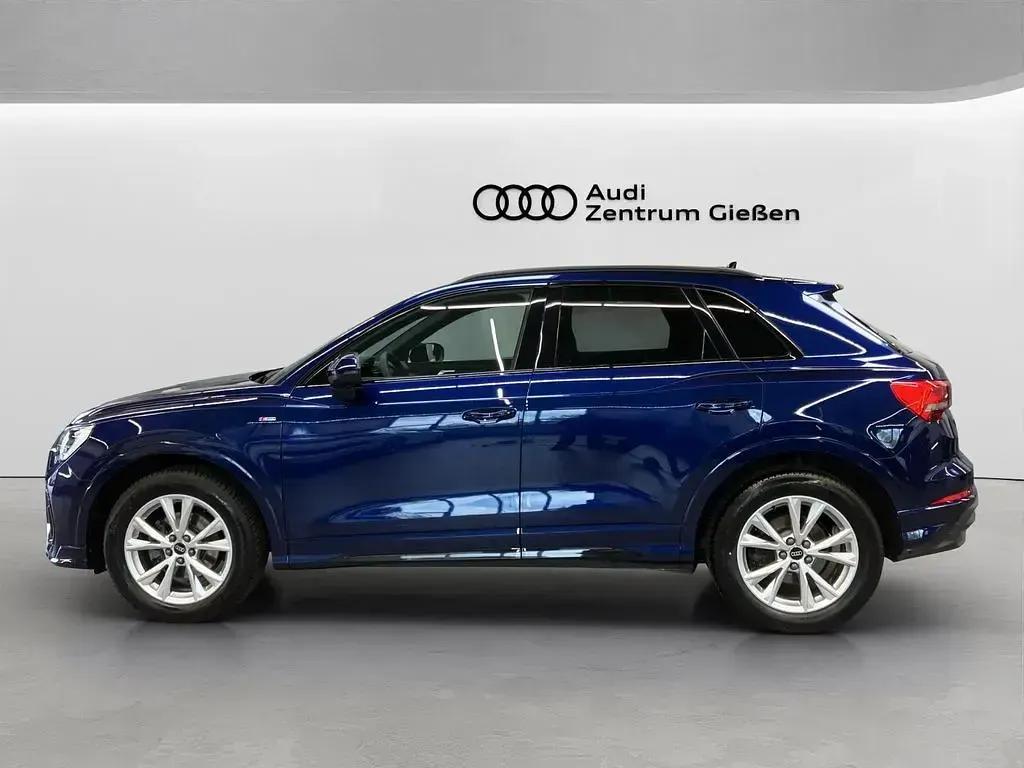 Gebraucht Audi Q3 S-Line 150 PS (110 kW) 2025 Navarrablau metallic SUV