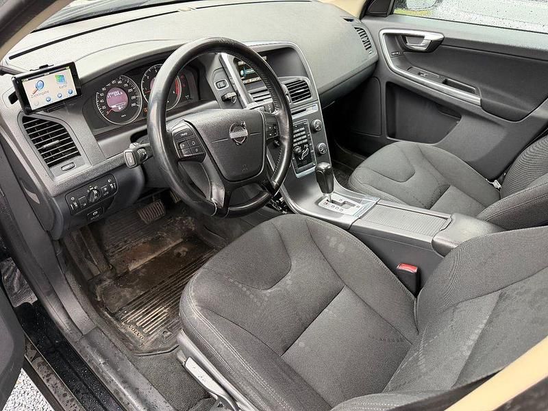 Gebraucht Volvo XC60 Kinetic 163 PS (119 kW) 2012 Schwarz SUV