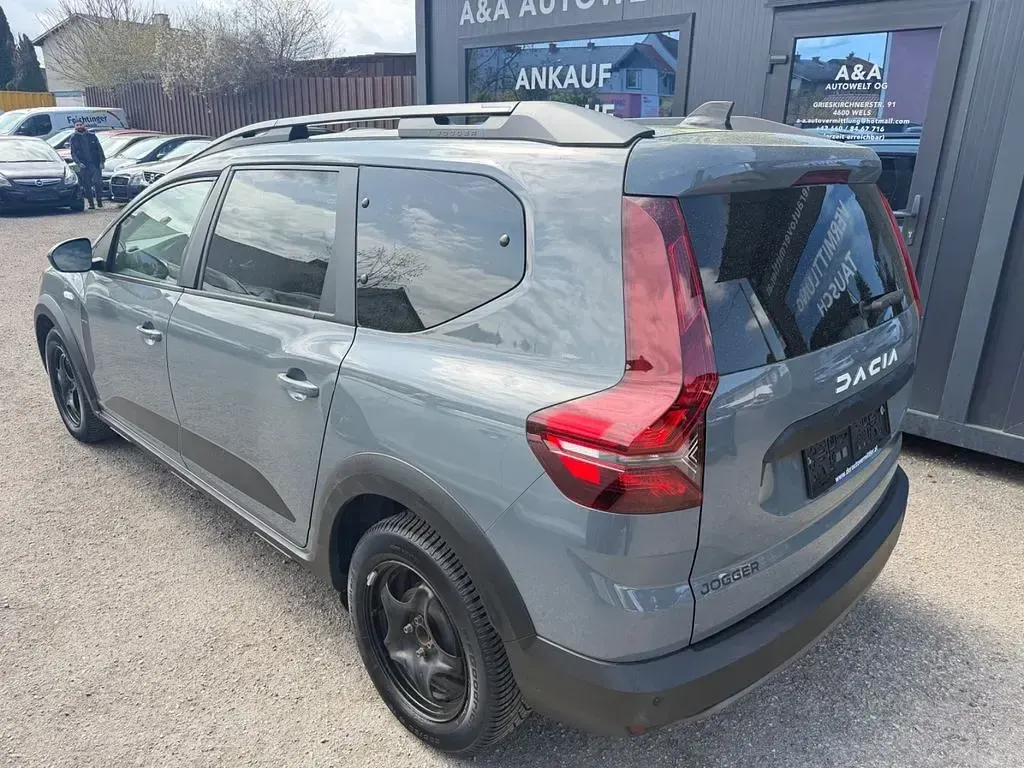 Gebraucht Dacia Jogger Extreme 110 PS (80 kW) 2022 Grau Van / Kleinbus