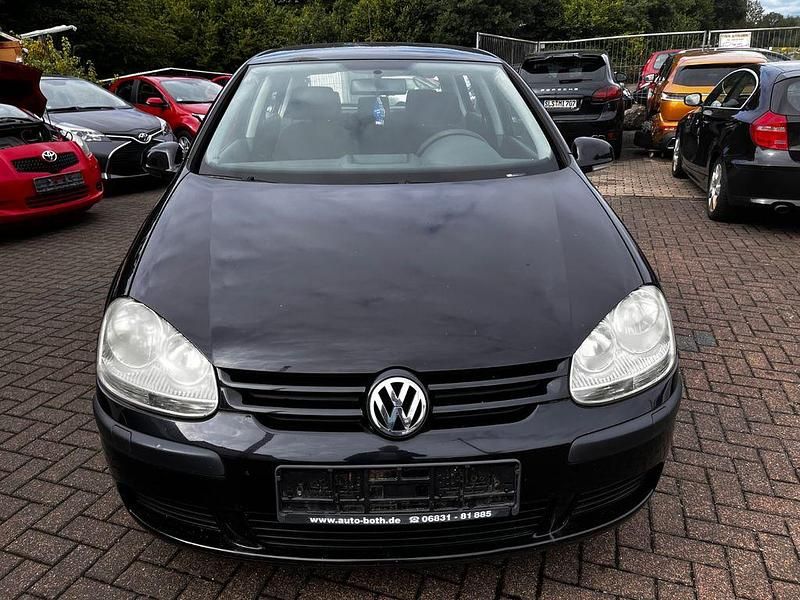 Schwarz Gebraucht 2005 VW Golf IV Comfortline Limousine | 1.500 € (Fairer Preis) - Bild 1/4