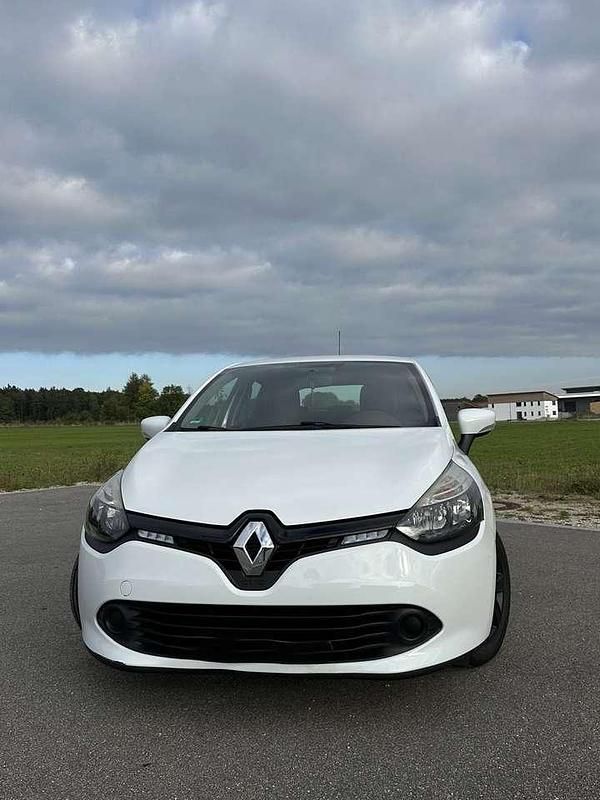 Gebraucht Renault Clio IV Initiale Paris 73 PS (53 kW) 2014 Limousine