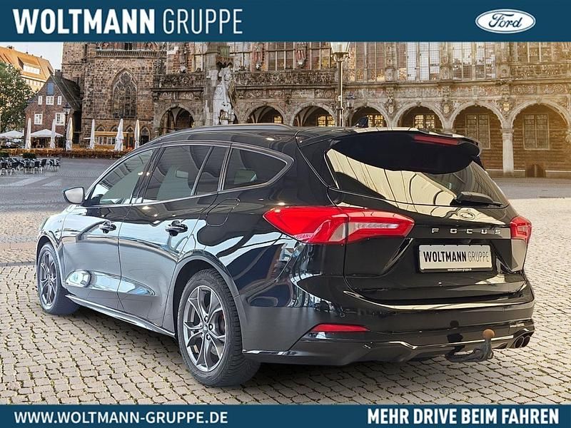 Gebraucht Ford Focus ST-Line X 125 PS (91 kW) 2021 Obsidianschwarz metallic Limousine