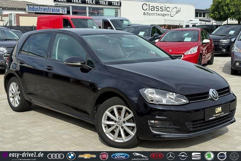 Schwarz Gebraucht 2015 VW Golf VII Comfortline Limousine | 12.890 € (Fairer Preis) - Bild 1/4