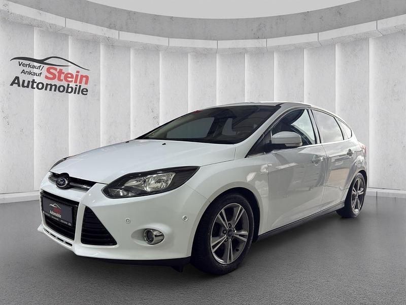 Gebraucht Ford Focus Titanium 125 PS (91 kW) 2014 Weiß Limousine
