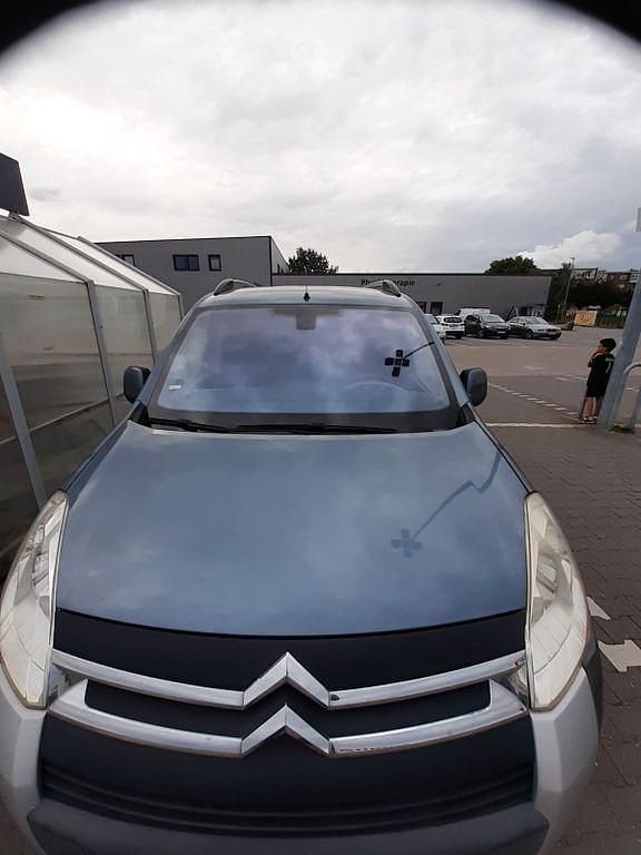 Grau Gebraucht 2008 Citroën Berlingo Exclusive Van / Kleinbus | 2.700 € (Guter Preis) - Bild 1/4