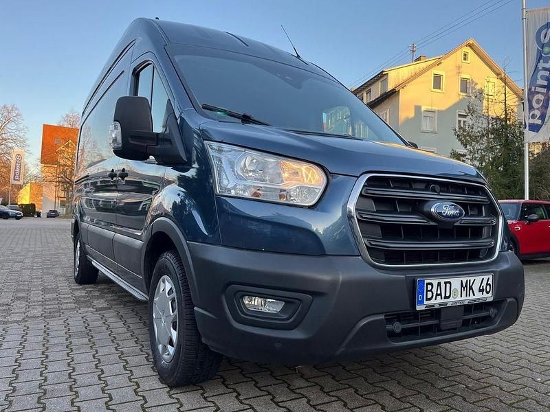 Gebraucht Ford Transit Trend 170 PS (125 kW) 2022 Chromablau metallic Van / Kleinbus
