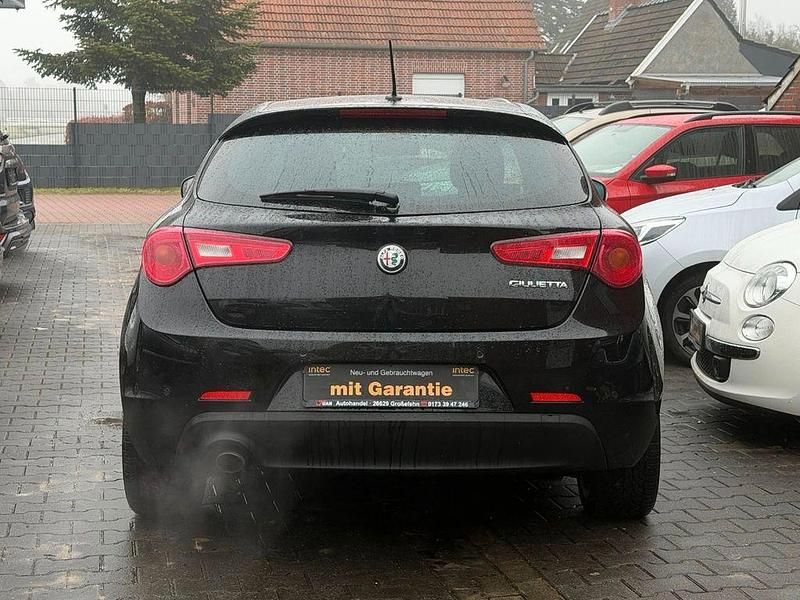 Gebraucht Alfa Romeo Giulietta Super 150 PS (110 kW) 2016 Schwarz Kleinwagen