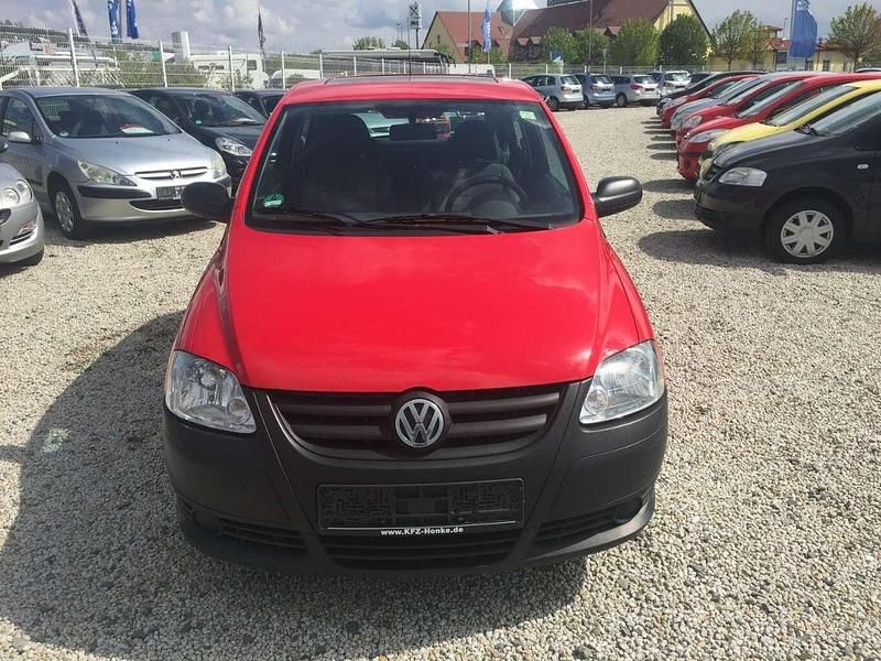 Gebraucht VW Fox 54 PS (39 kW) 2009 Rot Kleinwagen