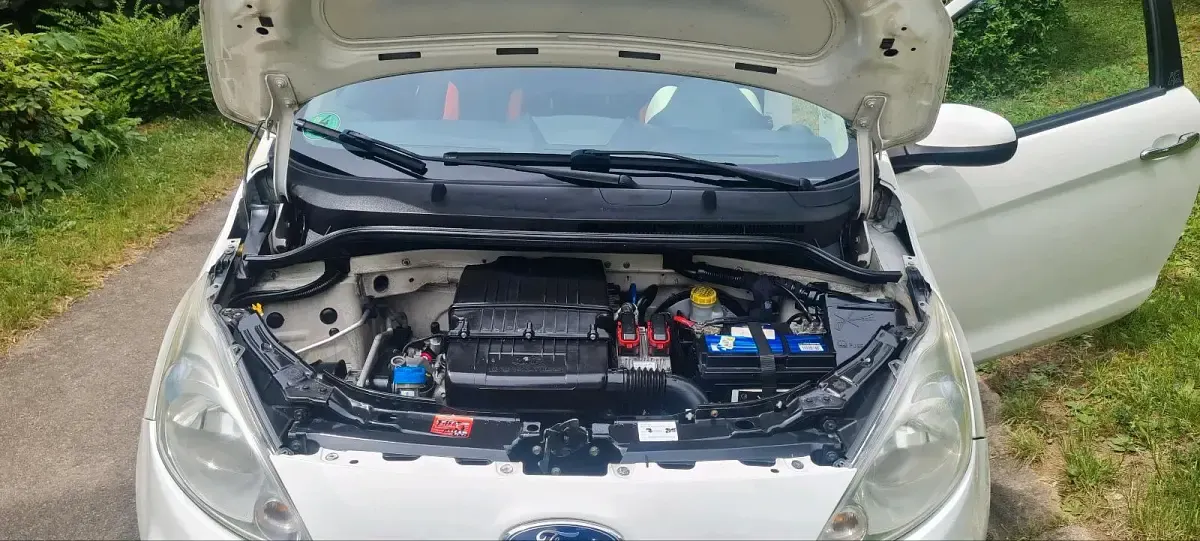 Gebraucht Ford Ka 75 PS (55 kW) 2010 Weiß Kleinwagen