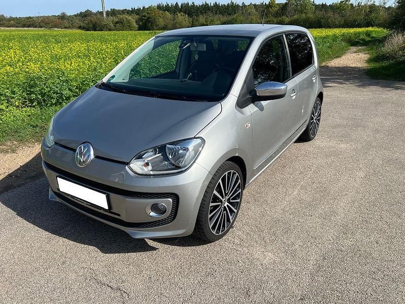 Silber Gebraucht 2014 VW up! high up! Kleinwagen | 6.650 € (Guter Preis) - Bild 1/4