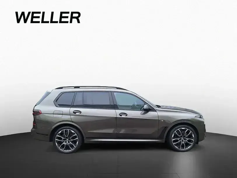 Gebraucht BMW X7 M Sport 340 PS (250 kW) 2025 Manhattan (grau) SUV