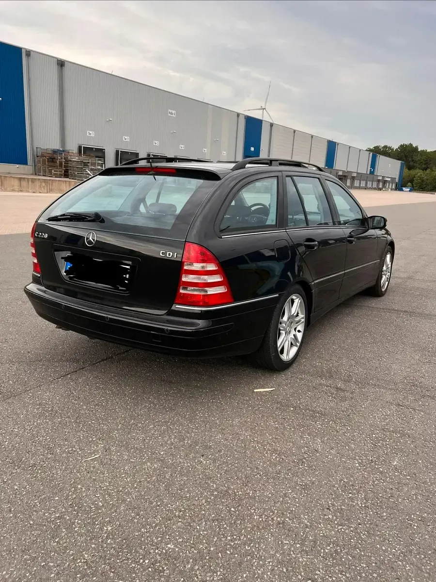 Gebraucht Mercedes C220 Avantgarde 150 PS (110 kW) 2006 Schwarz Kombi