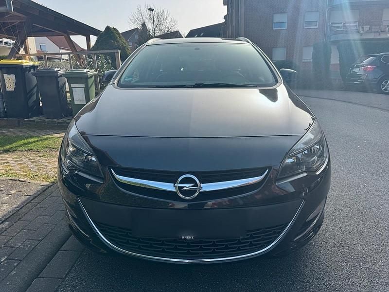 Gebraucht Opel Astra 136 PS (100 kW) 2015 Schwarz Kombi