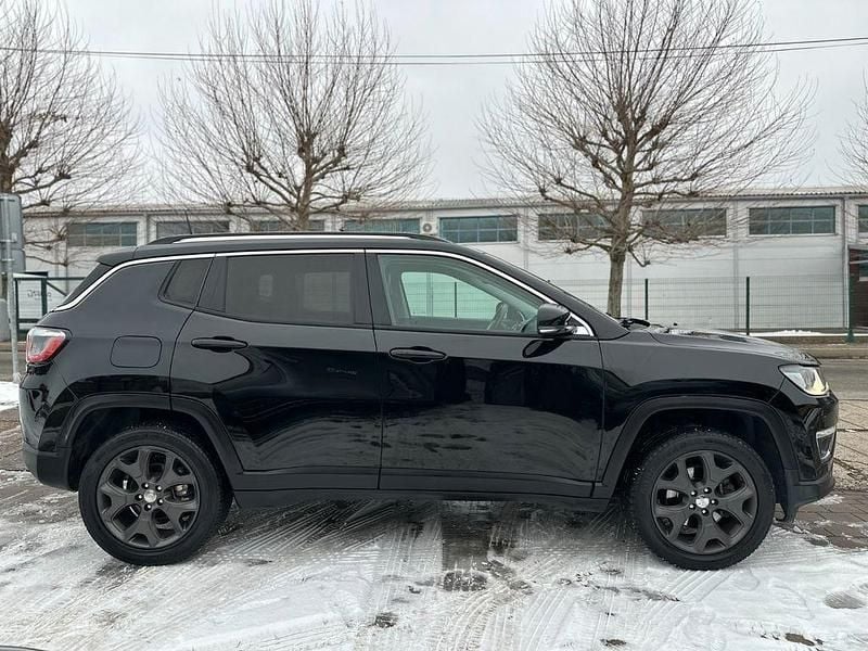 Gebraucht Jeep Compass Limited 140 PS (102 kW) 2017 Schwarz SUV