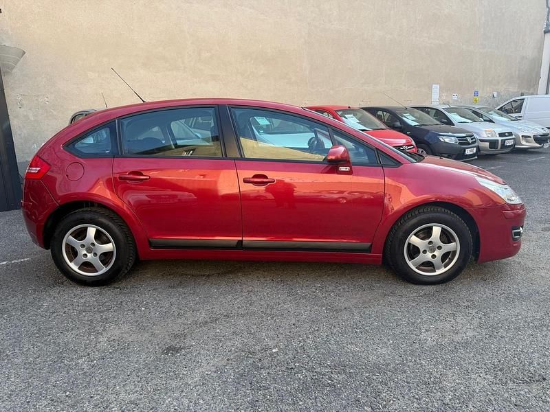 Gebraucht Citroën C4 120 PS (88 kW) 2009 Rot Limousine