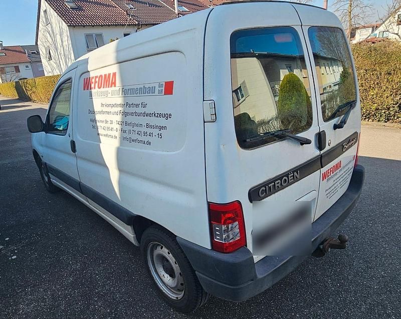 Second-hand Citroën Berlingo 75 CP (55 kW) 2007 Alb Monovolum