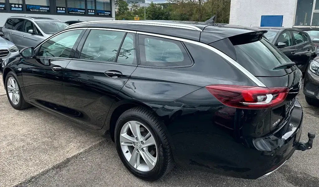 Gebraucht Opel Insignia Elegance 174 PS (127 kW) 2022 Diamond black Kombi