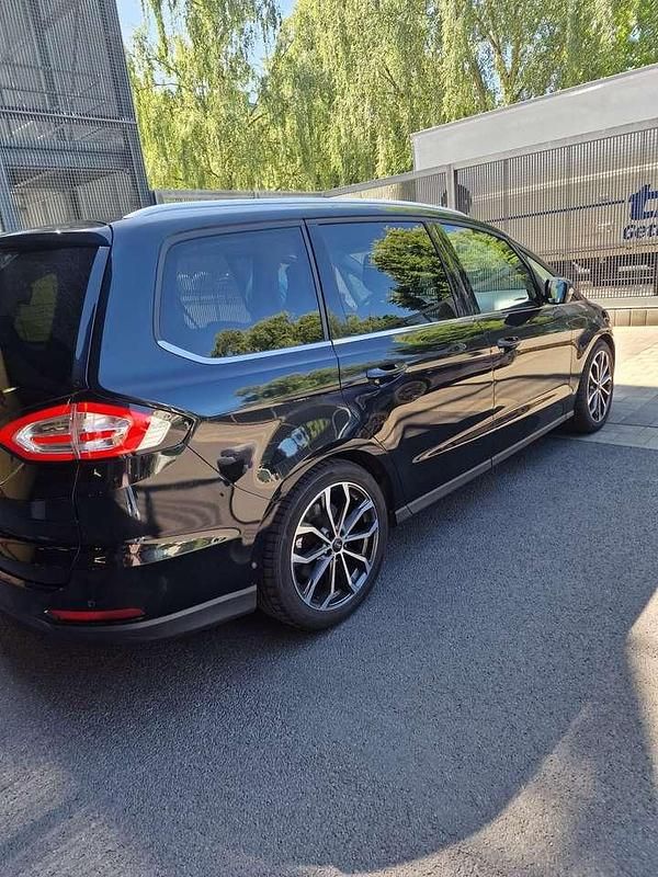 Gebraucht Ford Galaxy Titanium 209 PS (153 kW) 2015 Schwarz Van / Kleinbus