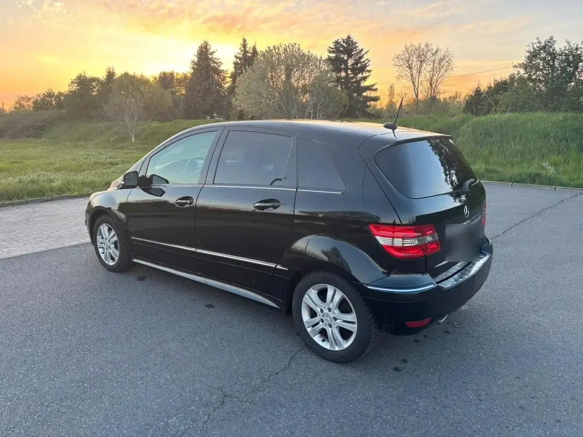 Gebraucht Mercedes B200 140 PS (102 kW) 2008 Schwarz Van / Kleinbus