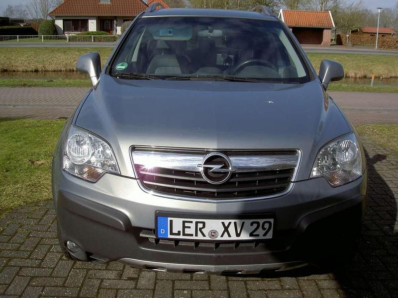 Gebraucht Opel Antara Edition 150 PS (110 kW) 2009 Grau SUV