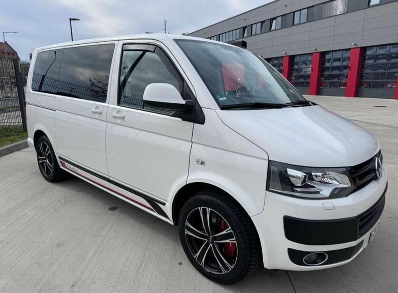 Weiß Gebraucht 2015 VW T5 Highline Van | 29.999 € (Teuer) - Bild 1/4