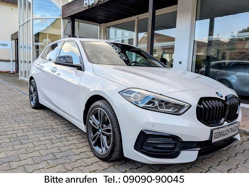 Alpinweiß Gebraucht 2022 BMW 118 M Sport Kleinwagen | 21.999 € (Guter Preis) - Bild 1/4