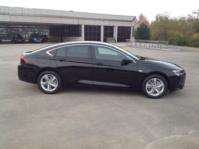 Gebraucht Opel Insignia Elegance 174 PS (127 kW) 2021 Schwarz onyxschwarz metallic Limousine