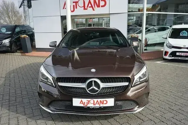 Gebraucht Mercedes CLA180 122 PS (89 kW) 2016 Braun Limousine