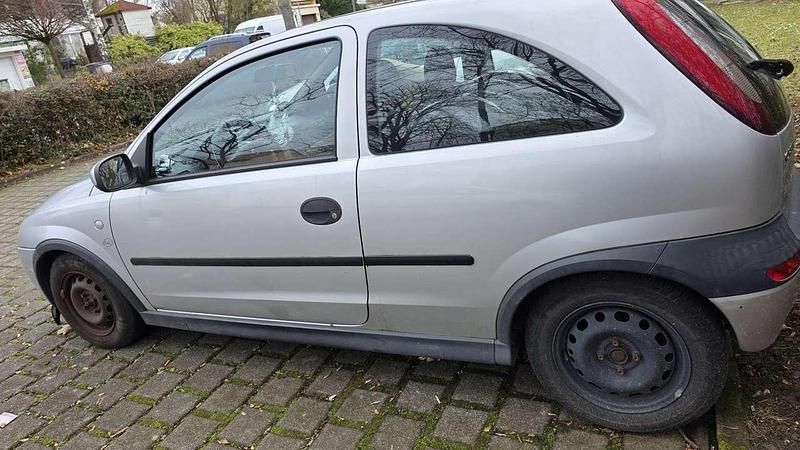 Gebraucht Opel Corsa 75 PS (55 kW) 2002 Kleinwagen