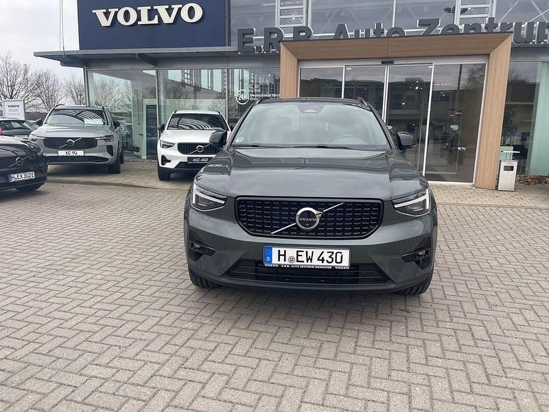 Brugt Volvo XC40 Plus 163 HK (119 kW) 2026 Grøn SUV