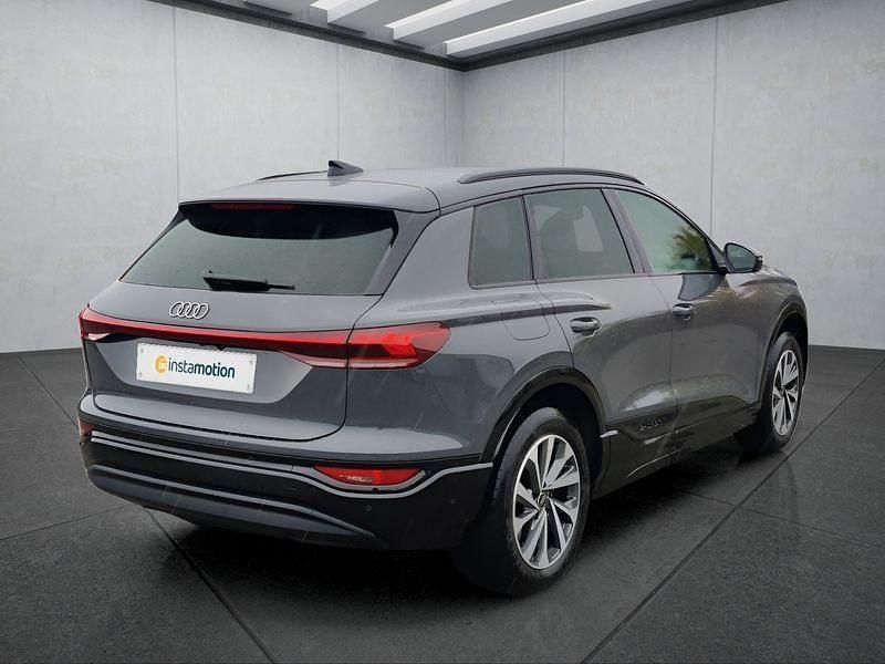 Gebraucht Audi Q6 e-tron 225 kW (306 PS) 2024 Grau SUV