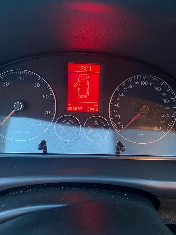 Gebraucht VW Touran 106 PS (77 kW) 2006 Grau Van / Kleinbus