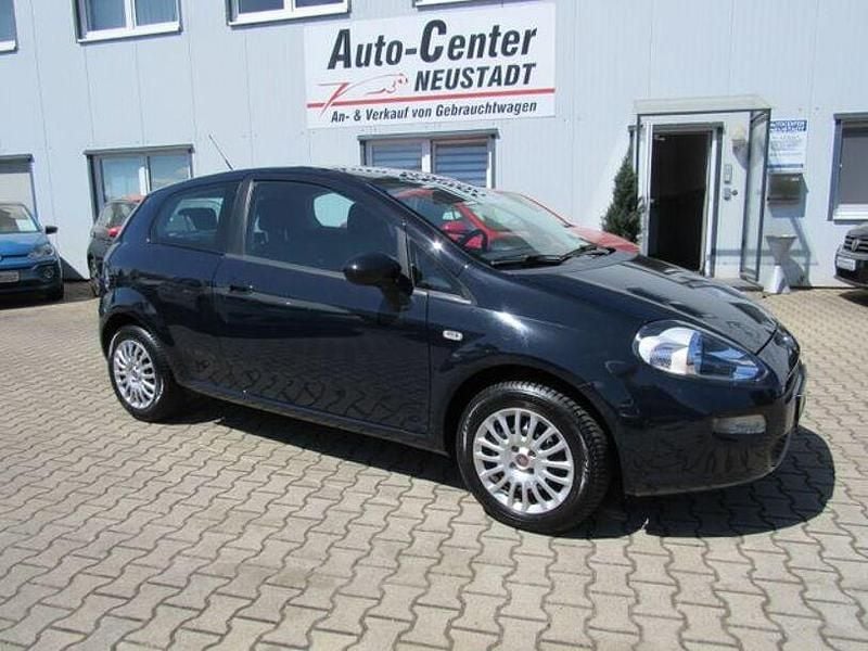 Gebraucht Fiat Punto Pop 69 PS (50 kW) 2014 Blau Kleinwagen