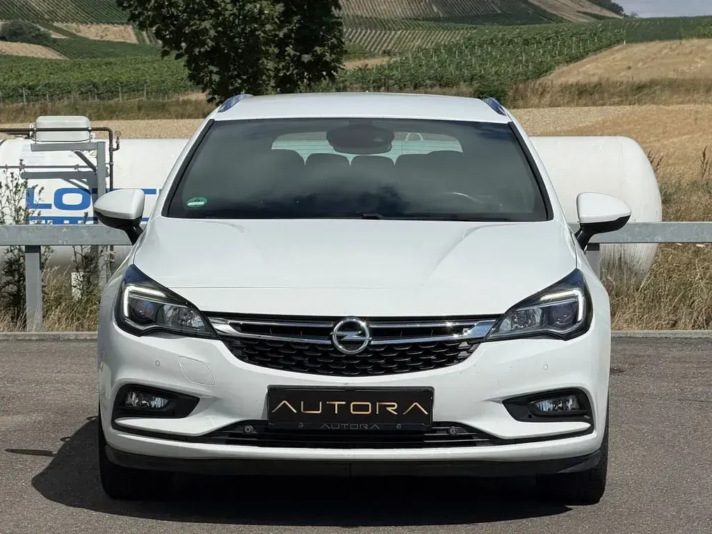 Gebraucht Opel Astra Dynamic 150 PS (110 kW) 2017 Weiß Kombi