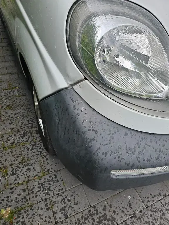 Używany Opel Vivaro 137 KM (100 kW) 2003 Biały Minivan