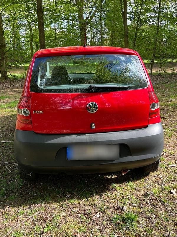 Usado VW Fox 60 HP (44 kW) 2010 Vermelho Citadino