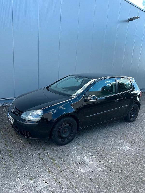 Schwarz Gebraucht 2003 VW Golf IV Coupé | 1.950 € (Fairer Preis) - Bild 1/4