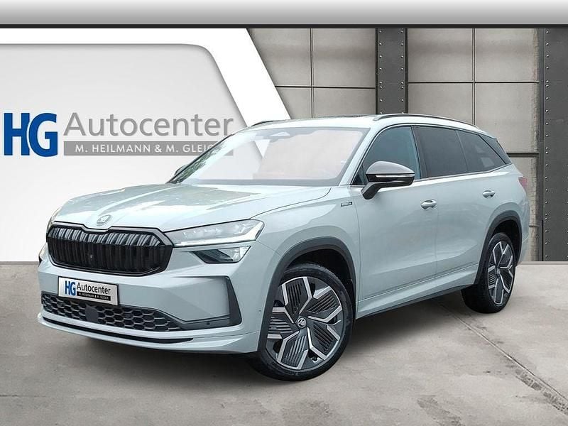 Stahlgrau Neu 2025 Skoda Kodiaq SportLine SUV | 54.590 € (Fairer Preis) - Bild 1/4