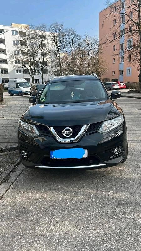 Schwarz Gebraucht 2016 Nissan X-Trail SUV | 13.250 € (Teuer) - Bild 1/4