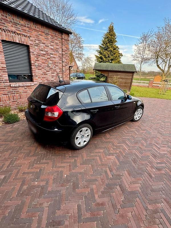 Gebraucht BMW 116 116 PS (85 kW) 2006 Schwarz Kleinwagen