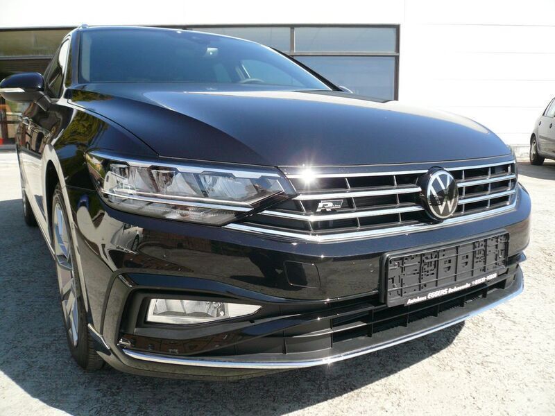 Gebraucht VW Passat Elegance 200 PS (147 kW) 2023 Schwarz Kombi