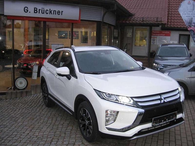 Gebraucht Mitsubishi Eclipse Cross Intro Edition 163 PS (119 kW) 2019 Perlmuttweiß SUV