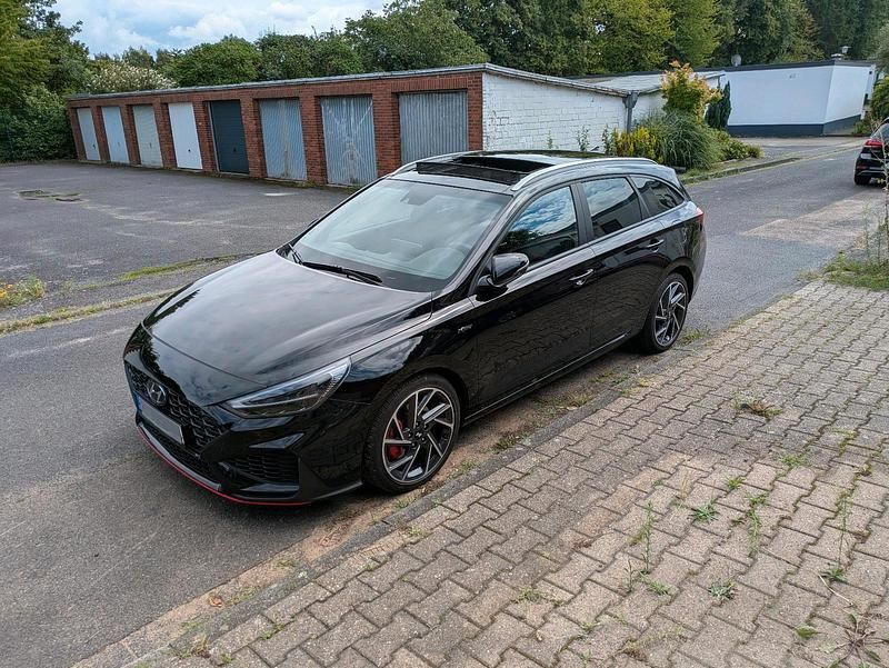 Schwarz Gebraucht 2022 Hyundai i30 N Line Kombi | 21.900 € (Guter Preis) - Bild 1/4