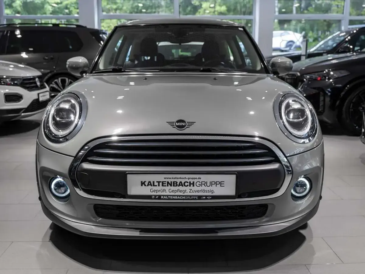 Gebraucht Mini ONE Pepper 102 PS (75 kW) 2019 Grau Kleinwagen