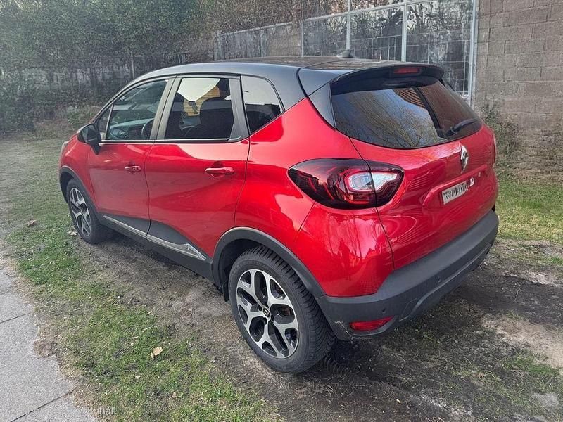 Gebraucht Renault Captur Bose Edition 90 PS (66 kW) 2018 Rot SUV