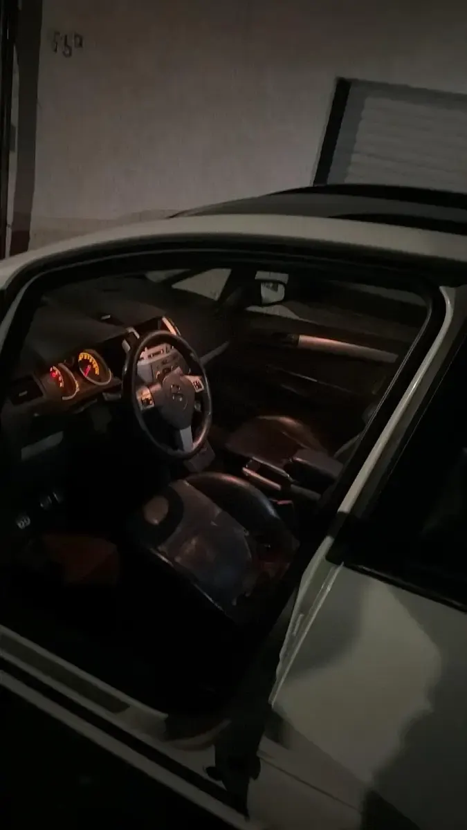 Gebraucht Opel Zafira 140 PS (102 kW) 2005 Weiß Van / Kleinbus