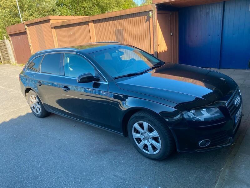 Schwarz Gebraucht 2010 Audi A4 Kombi | 5.400 € (Guter Preis) - Bild 1/4