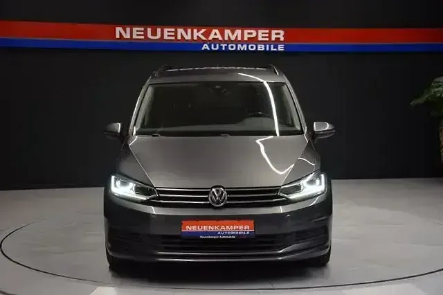Gebraucht VW Touran Comfortline 116 PS (85 kW) 2016 Grau Van / Kleinbus