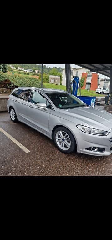 Silber Gebraucht 2016 Ford Mondeo Business Edition Limousine | 12.950 € (Teuer) - Bild 1/4