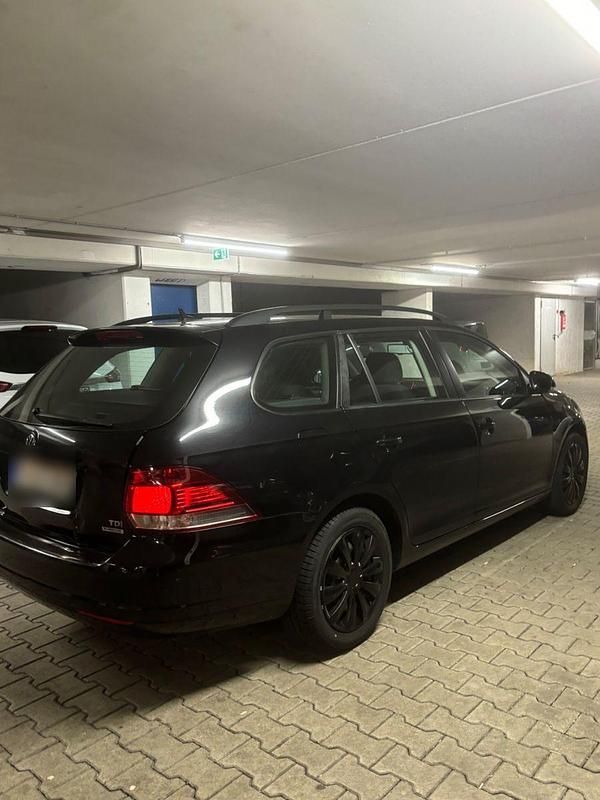 Schwarz Gebraucht 2012 VW Golf VII Comfortline Kombi | 3.299 € (Superpreis) - Bild 1/4